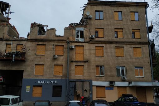 Знесення будинків після російських обстрілів у Харкові: перше рішення влади обернулось скандалом