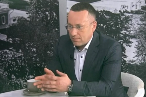 Декларації, автопарк і тютюнові зв'язки: як формуються статки народного депутата Євгена Петруняка